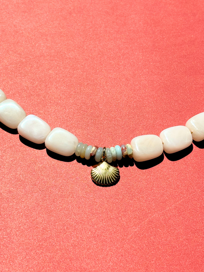 Collier Promenade